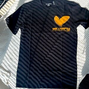 NWT KARL LAGERFELD T-SHIRT